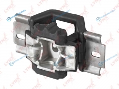 ME-1340 Опора трансмиссии | перед лев