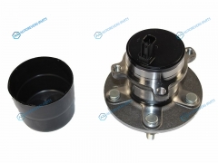 IJ133012 Ступичный узел задн. FORD C-MAXFOCUSVOLVO S40V50 04-