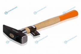 AT-HW-02 Молоток слесарный с деревянной рукояткой 500гр