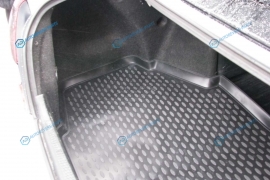 NLC.48.24.B10 Коврик в багажник TOYOTA Mark 2 GX110 2000-2004 (полиуретан) кор.. П.Р. сед.