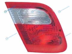 344-1301L-UQ Фонарь в крышку багажника BMW E46 98-01 белая полоса