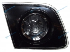 216-1306L-RD-AE Фонарь в крышку багажника MAZDA 3AXELA 03-08 4D