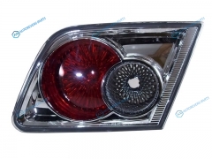 216-1303R-UE Фонарь в крышку багажника MAZDA 6ATENZA 02-07 4D