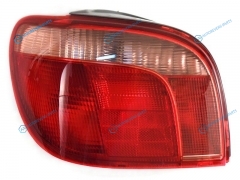 212-19C7L-UE Фонарь задний TOYOTA VITZYARIS 99-02