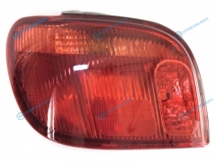 212-19H4L-LD-UE Фонарь задний TOYOTA VITZYARIS 02-05