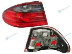 440-1915L-UE-DR Фонарь задний MERCEDES W210 98-02