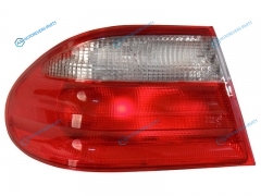 440-1915L-UE-SR Фонарь задний MERCEDES W210 98-02