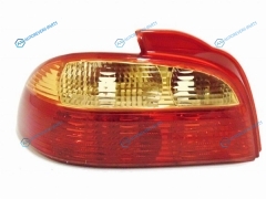 212-19L6L-UE Фонарь задний TOYOTA AVENSIS 00-02