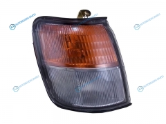 ST-214-1530R Габарит MITSUBISHI PAJERO 91-97 белый японец