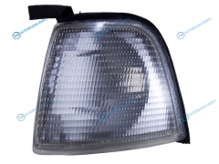 ST-441-1505WL Габарит AUDI 80 86-96 белый