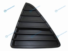 ST-FDA6-000G-2 Решетка в бампер FORD FOCUS III 11-15 LH черн