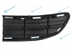 ST-TYY4-000G-1 Решетка в бампер TOYOTA RAV4 13-15 нижняя RH