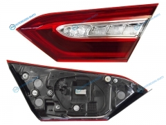 ST-212-13T2DR Фонарь в крышку багажника TOYOTA CAMRY 18- RH LED