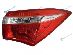 ST-212-191FR Фонарь задний TOYOTA COROLLA 13-19 RH