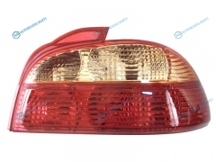 ST-212-19L6R Фонарь задний TOYOTA AVENSIS 00-02