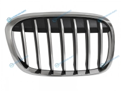 ST-BMX2-093-1 Решетка BMW X1 F48 15- RH - черная с хромом