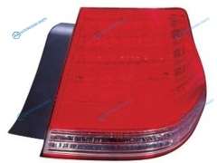 ST-112-1915R Фонарь задний TOYOTA CROWN 03-08