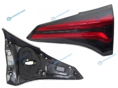 ST-212-13RVR Фонарь в крышку багажника TOYOTA RAV4 15-19 RH