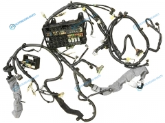 82111-60V50 Коса двигателя 1VD LC 200 07- (в сборе с блоками предохранителей)