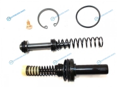 04493-60320 Ремкомплект главного тормозного цилиндра TOYOTA LAND CRUISER 105 98-