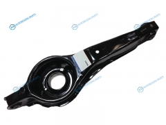 ST-1548460 Рычаг задний нижний поперечный MAZDA 3 03-13MAZDA 5 05-18FORD FOCUS 04-11