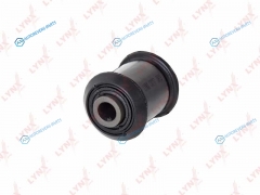 C8207 Сайлентблок переднего рычага подвески | перед правлев