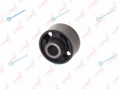 C8192 Сайлентблок переднего рычага подвески | перед правлев