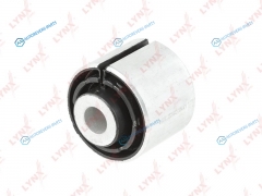 C8432 Сайлентблок рычага подвески | перед правлев