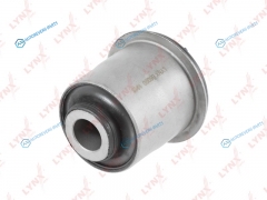 B8090 Сайлентблок рычага подвески | перед правлев