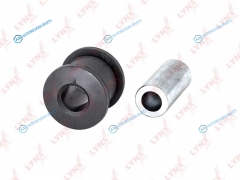 C8177 Сайлентблок переднего рычага подвески | перед правлев