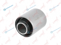 B8308 Сайлентблок рычага подвески | перед правлев