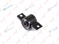 C8237 Сайлентблок переднего рычага подвески | перед правлев