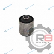 48704-B4010 сайлентблок заднего нижнего продольного рычага