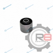 48725-30111 сайлентблок заднего продольного рычага [передний]