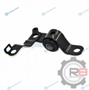 48076-12031 сайлентблок переднего нижнего рычага [задний] левый в сборе