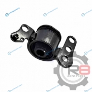 48060-32040 сайлентблок заднего нижнего рычага [передний] правый в сборе