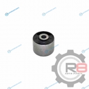 52395-SEA-E00 сайлентблок заднего продольного рычага [передний]