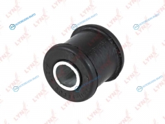 B8233 Втулка стабилизатора | перед