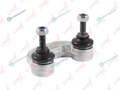 C7313LR Стойка стабилизатора | перед правлев