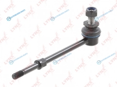 C7032LR Стойка стабилизатора | перед правлев