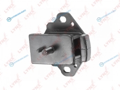 ME-1774 Опора двигателя | перед правлев|