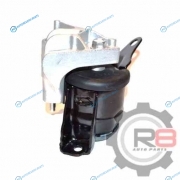 12305-28080 подушка двигателя правая - 1AZFE. [2WD] [с кроншт]