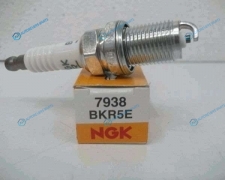 BKR5E Свеча зажигания 7938