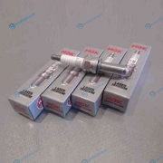 ILZKR7B11GS Свеча зажигания 7960