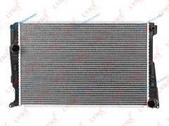 RB-1231 Радиатор охлаждения двигателя