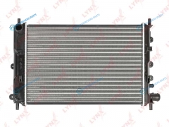 RM-2102 Радиатор охлаждения двигателя