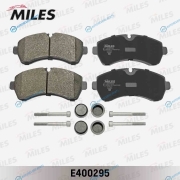 E400295 Колодки тормозные (Смесь Low-Metallic) передние (MB SPRINTER 06CRAFTER (5т) 06)  (без датчика + болты) (TRW GDB1696) E400295